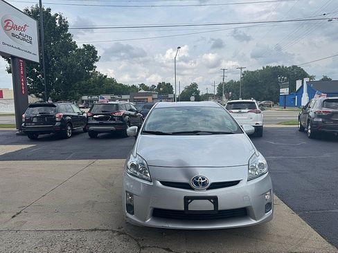 Used 2011 Toyota Prius Two FWD image 3