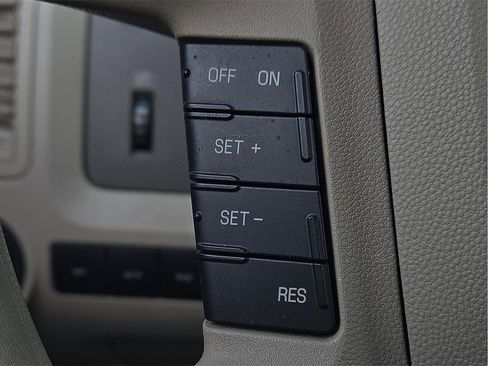 Used 2011 Ford Escape XLS w/ 101A Rapid Spec Order Code image 16