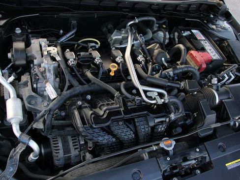 Certified 2022 Nissan Altima 2.5 SR FWD image 32