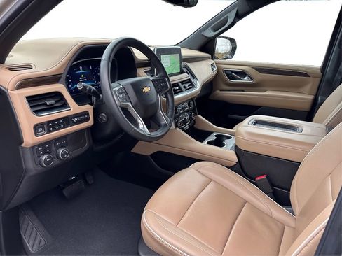 Used 2023 Chevrolet Tahoe Premier w/ Premium Package 2 image 9