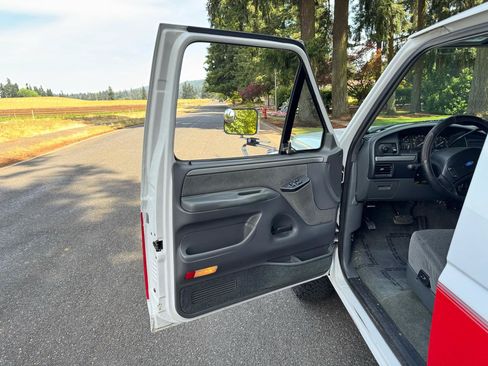 Used 1993 Ford F250 4x4 SuperCab image 31