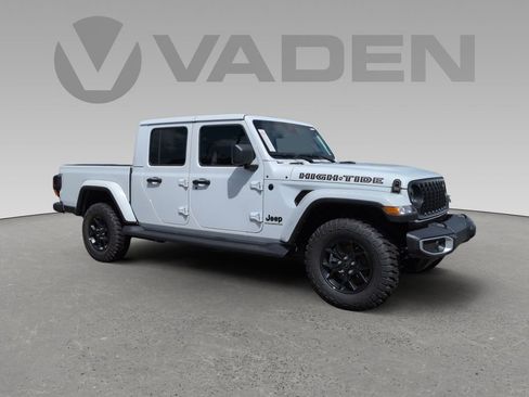 New 2025 Jeep Gladiator Sport image 1