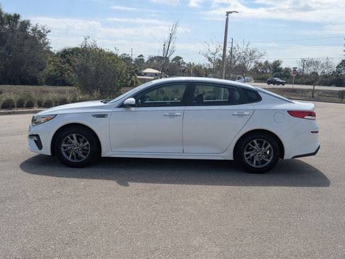 Used 2019 Kia Optima LX image 8
