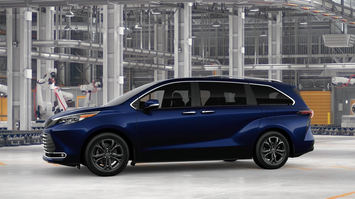 New 2026 Toyota Sienna Platinum AWD/4WD image 3
