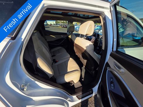 Used 2017 Hyundai Santa Fe Sport w/ 2.4L Tech Package 04 image 14