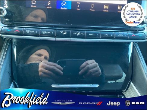 Used 2024 Jeep Wagoneer Series III image 26