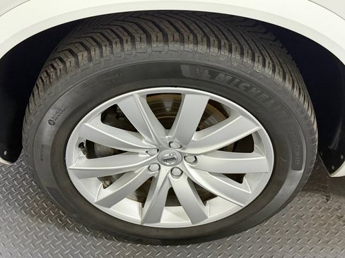 Used 2016 Volvo XC90 T6 Momentum image 22