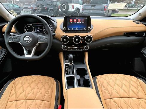 New 2025 Nissan Sentra SV w/ SV Premium Package image 12