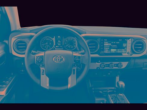 Used 2022 Toyota Tacoma SR5 AWD/4WD image 4