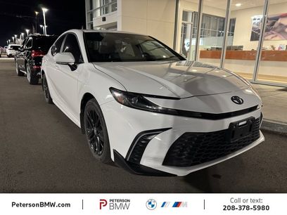 Used 2025 Toyota Camry SE w/ Convenience Package