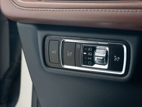 Used 2025 Lincoln Aviator Reserve w/ Illumination Package AWD/4WD image 22