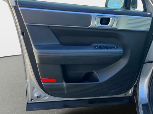 Used 2025 Hyundai Santa Fe XRT image 18