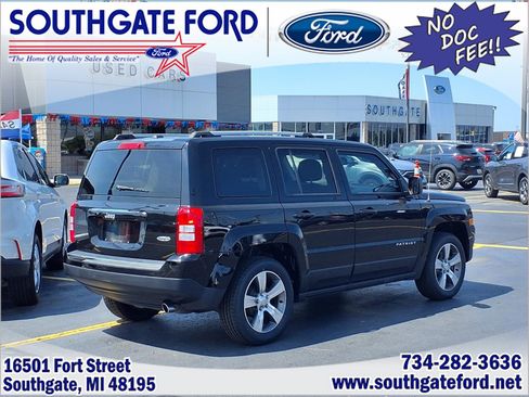 Used 2017 Jeep Patriot High Altitude FWD image 2