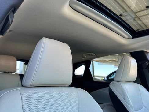 Used 2023 Lexus RX 350 w/ Cold Area Package AWD/4WD image 17