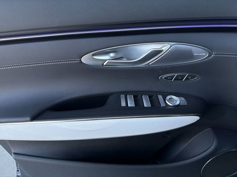 New 2026 Genesis GV70 2.5T Advanced AWD/4WD image 11