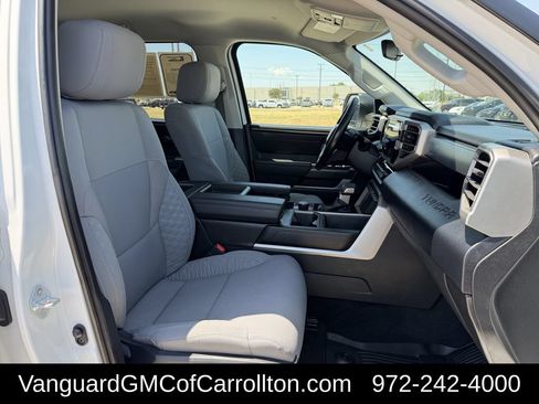 Used 2022 Toyota Tundra SR5 AWD/4WD image 30