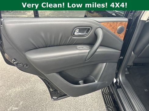 Used 2024 Nissan Armada SL w/ Captain's Chairs Package image 26