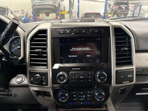 Used 2019 Ford F350 Lariat w/ Lariat Ultimate Package AWD/4WD image 16