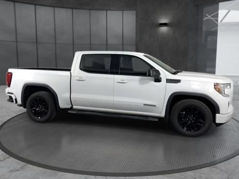 Used 2022 GMC Sierra 1500 Elevation w/ LPO, Elevation Black Package RWD image 4