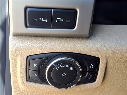 Used 2017 Ford F250 Lariat w/ Lariat Ultimate Package image 20