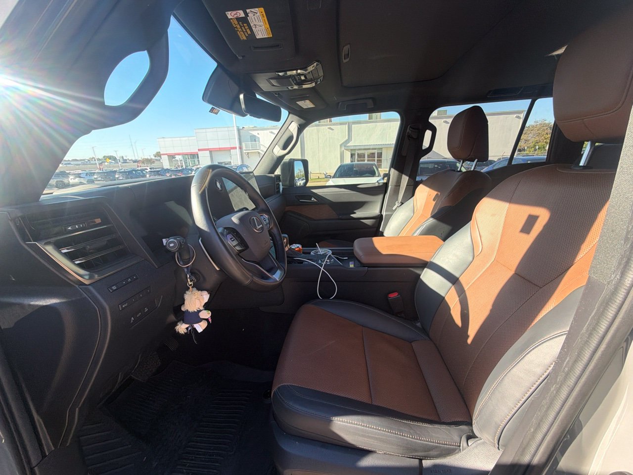 Used 2025 Lexus GX 550 w/ Accessory Package (2T) AWD/4WD image 8