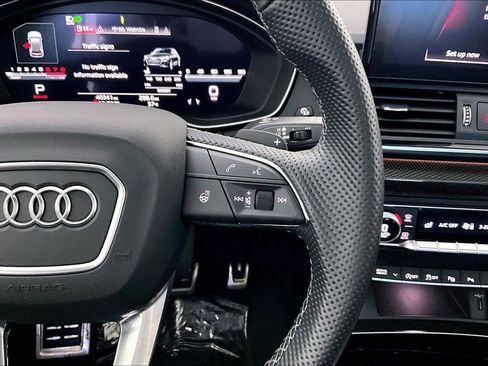 Used 2023 Audi SQ5 Prestige w/ Prestige Package image 25