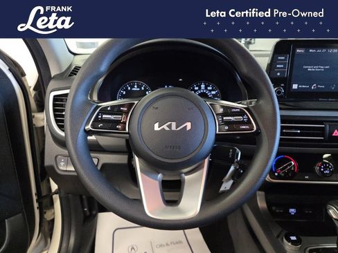 Used 2022 Kia Seltos LX AWD/4WD image 13