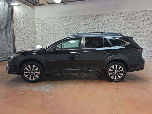Used 2023 Subaru Outback Limited AWD/4WD image 4