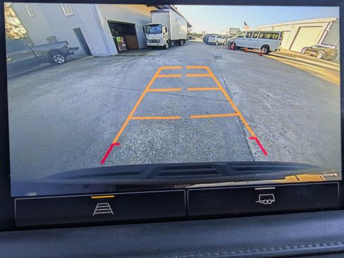 Used 2023 Chevrolet Tahoe LT image 15