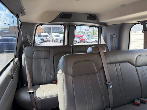 Used 2024 GMC Savana 3500 LS RWD image 26