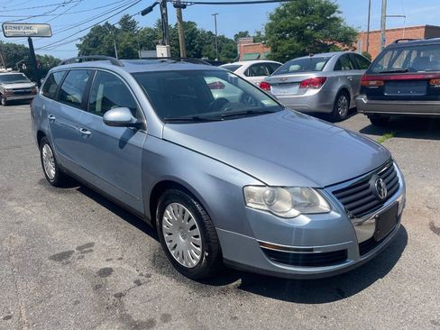 Used 2007 Volkswagen Passat 2.0T FWD image 1