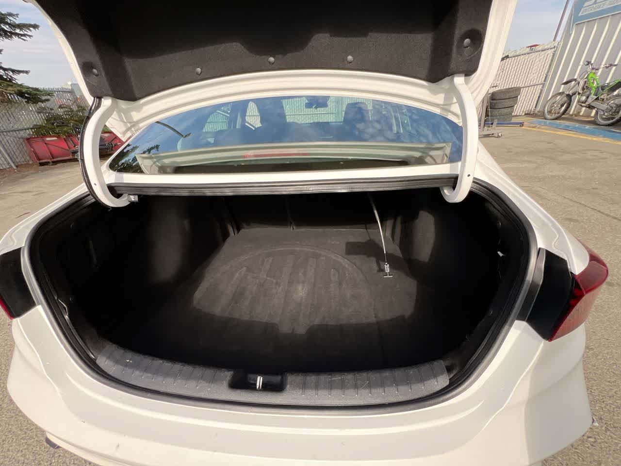 Certified 2023 Kia Forte LXS FWD image 24