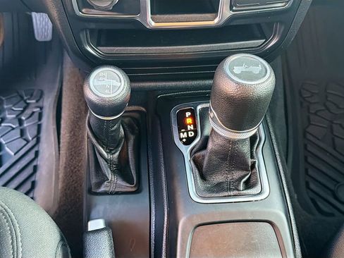 Used 2021 Jeep Wrangler Unlimited Sport image 25