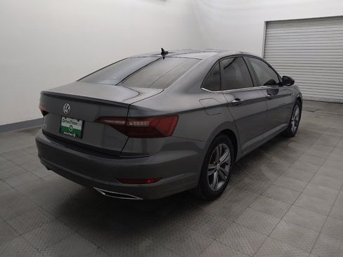 Used 2021 Volkswagen Jetta R-Line w/ R-Line Cold Weather Package FWD image 9
