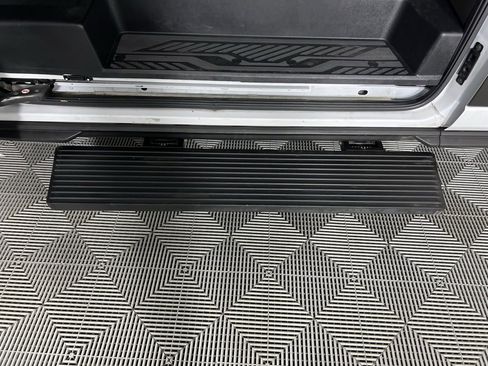 Used 2023 Ford Transit 350 XLT image 30