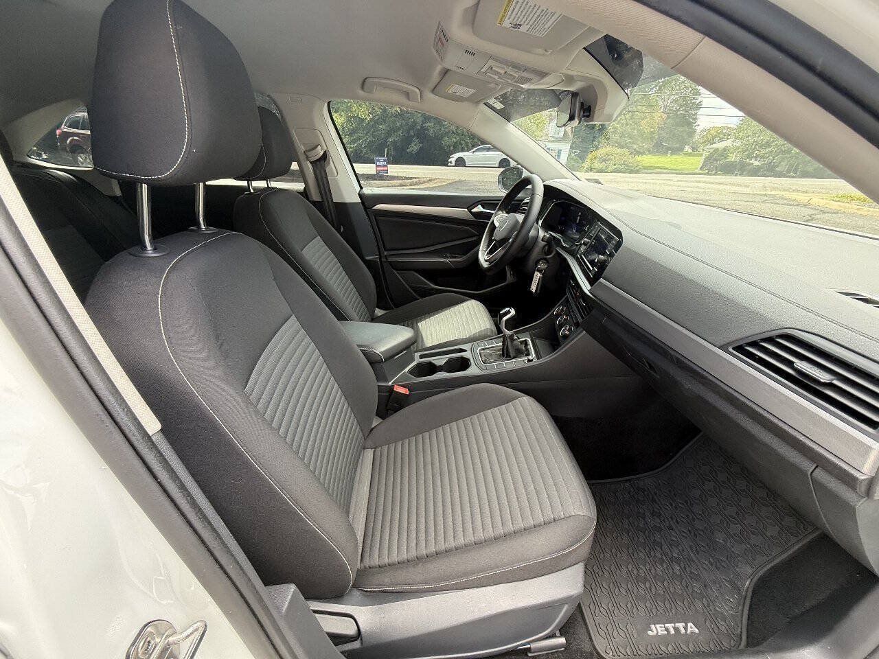 Used 2024 Volkswagen Jetta S FWD image 21