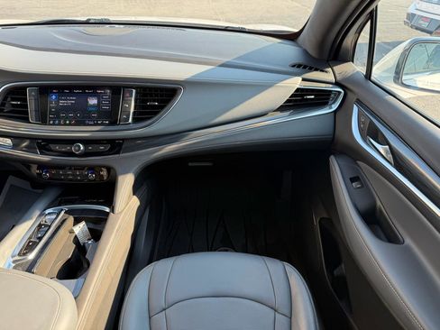 Used 2024 Buick Enclave Essence w/ Sport Touring Edition image 27