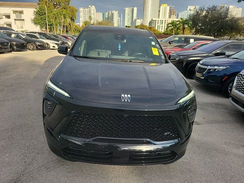 Used 2025 Buick Enclave Sport Touring w/ Power Package image 4