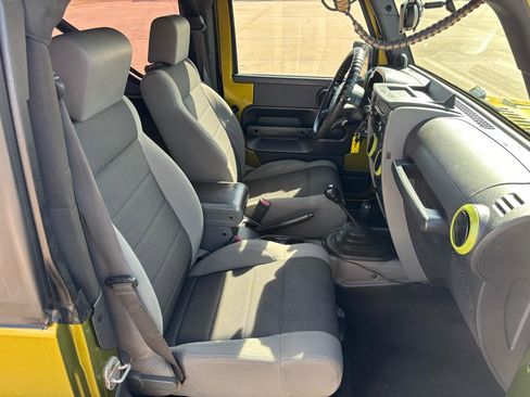 Used 2007 Jeep Wrangler X image 8