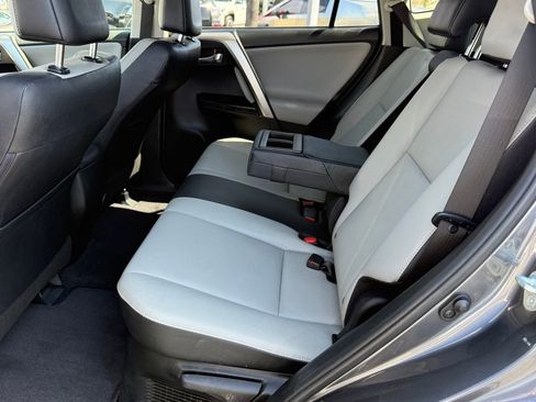 Used 2017 Toyota RAV4 Limited image 35