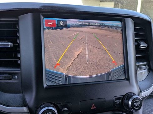 Used 2023 RAM 2500 Big Horn w/ Level 1 Equipment Group image 20