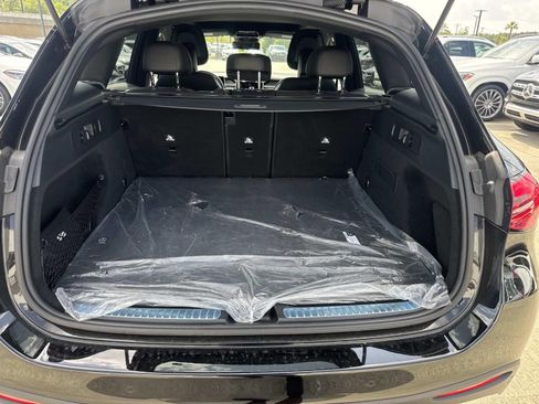 Used 2026 Mercedes-Benz GLC 300 4MATIC image 8