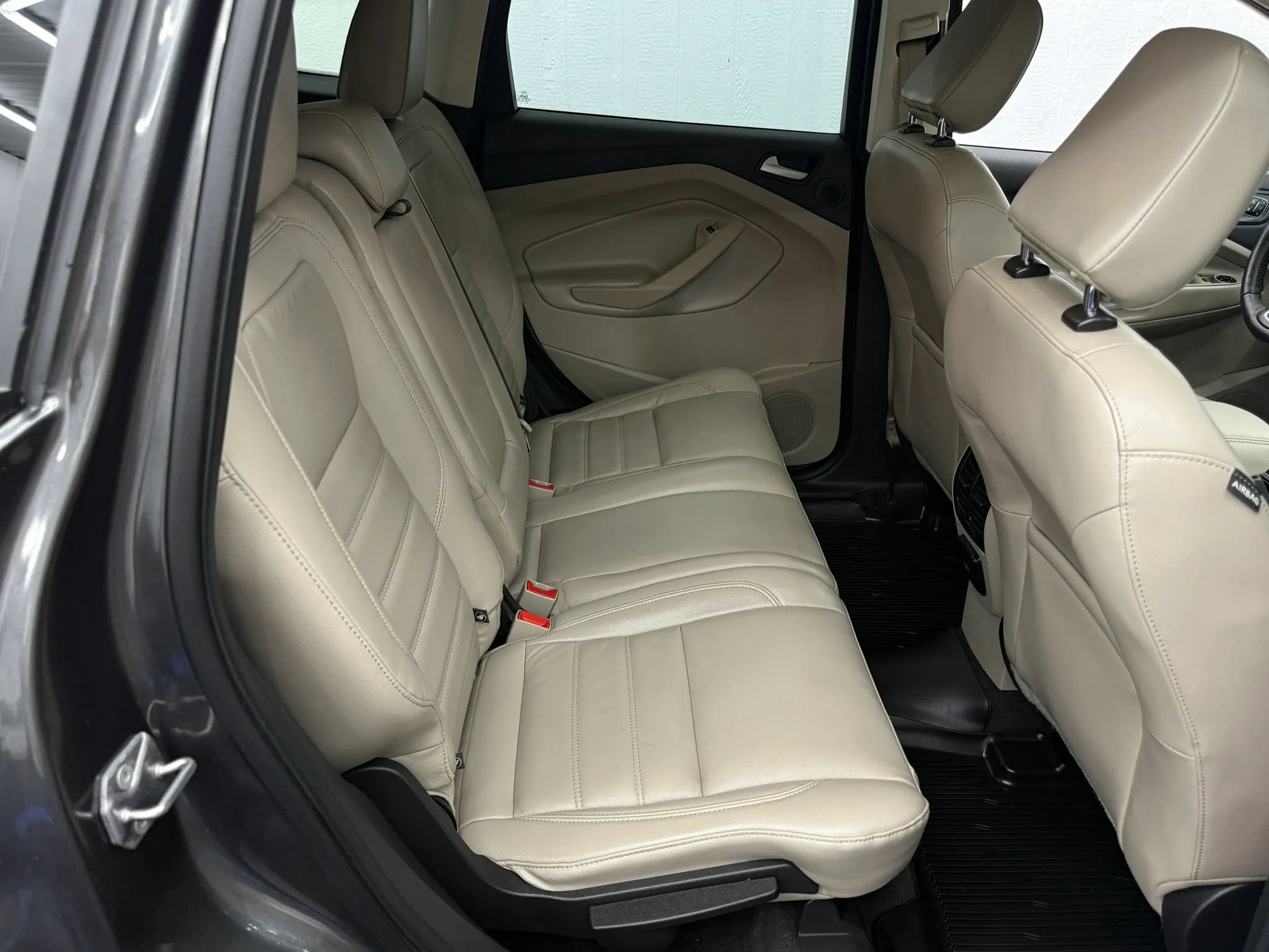Used 2018 Ford Escape Titanium FWD image 9