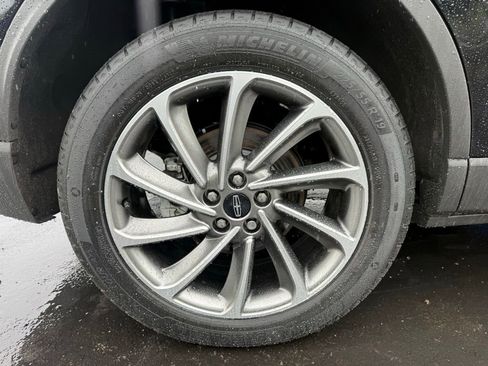 Used 2023 Lincoln Corsair AWD w/ Equipment Group 101A image 45