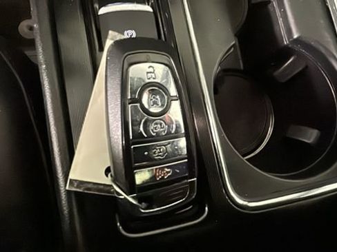 Used 2020 Lincoln Corsair Reserve w/ Equipment Group 201A AWD/4WD image 22
