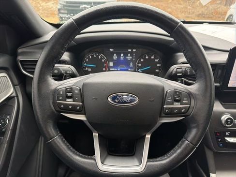 Used 2020 Ford Explorer Limited w/ Class III Trailer Tow Package image 24