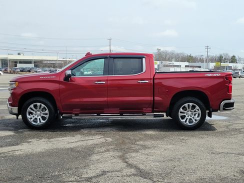 Used 2023 Chevrolet Silverado 1500 LTZ w/ LTZ Premium Package AWD/4WD image 8