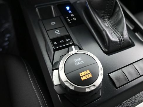 Used 2024 Toyota Tacoma TRD Sport AWD/4WD image 14