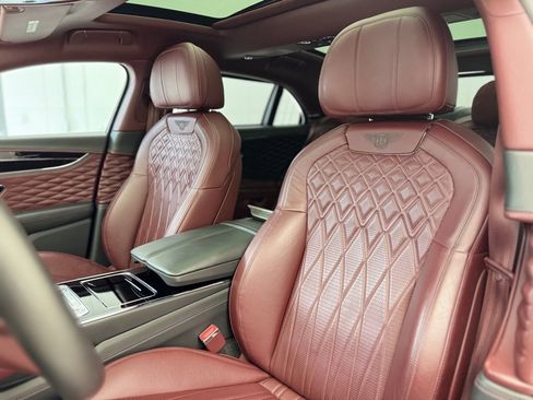 Used 2020 Bentley Flying Spur W12 image 5