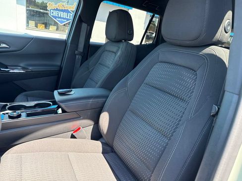 Used 2026 Chevrolet Equinox LT AWD/4WD image 30